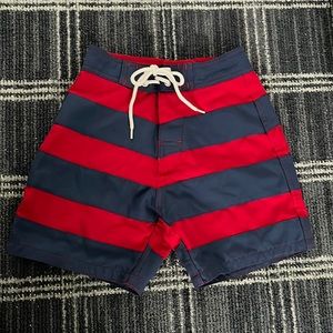 Boys Greenlines swim shorts size 6 100% recycled materials! Adjustable waist